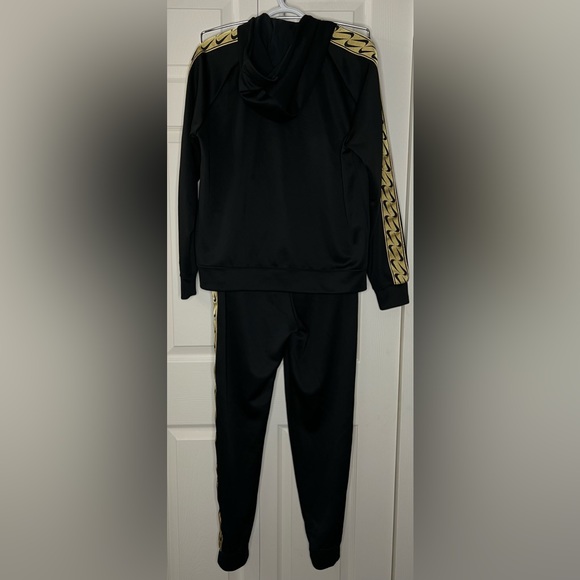 Nike Swoosh Tracksuit in Black & Gold - Picture 2 of 2